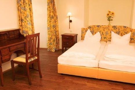 Wittelsbacher Zollhaus Hotel Vilshofen an der Donau Room photo